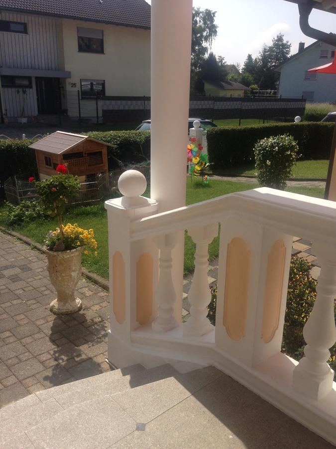 Gaestehaus Tante Tienchen 7 Minuten Zu Fuss Zum Europa Park , Plus Kostenloses Parkplatzticket Rulantica ,Alle Unsere Suiten Haben Einen Balkon 鲁斯特 外观 照片