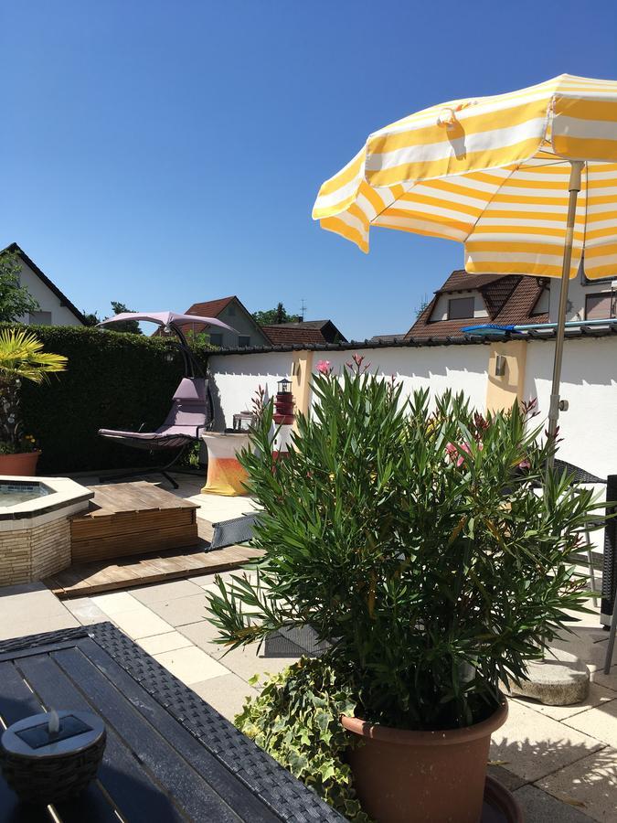 Gaestehaus Tante Tienchen 7 Minuten Zu Fuss Zum Europa Park , Plus Kostenloses Parkplatzticket Rulantica ,Alle Unsere Suiten Haben Einen Balkon 鲁斯特 外观 照片